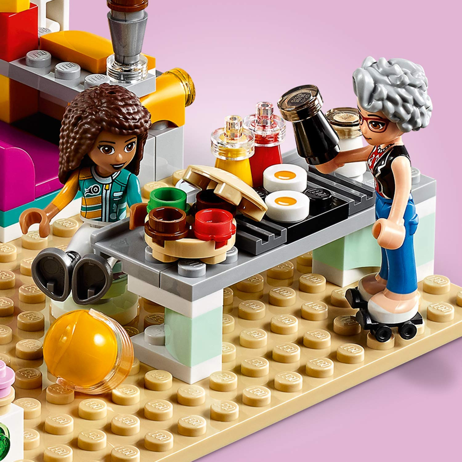 imagem de LEGO Friends 41349 Restaurante dos Pilotos Andrea e Dottie4