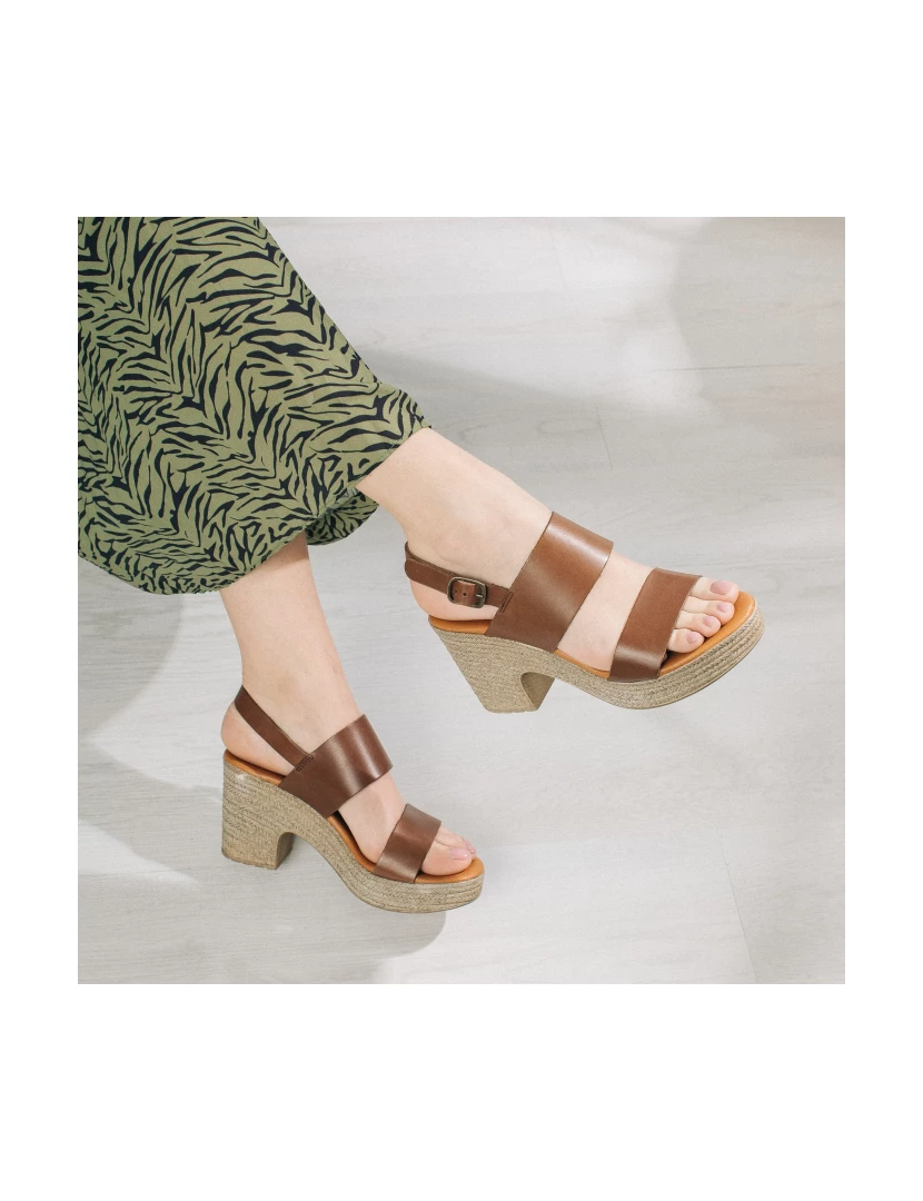 imagem de Carla Strap Brown2