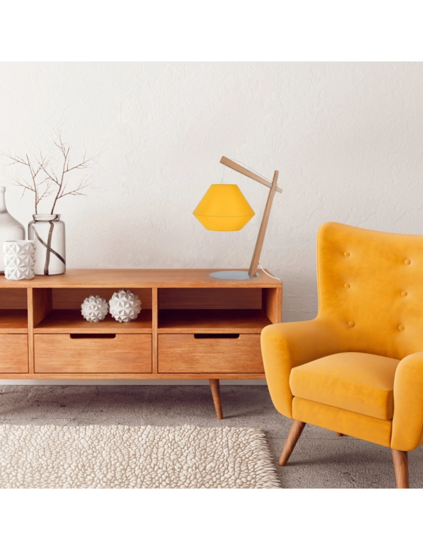 imagem de BELFORT CONE - Candeeiro mesa de cabeceira redondo madeira natural e amarelo2