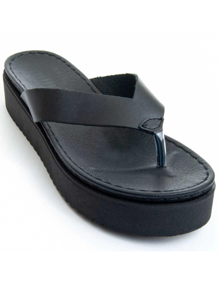 imagem de Plathaform Sandal Purapiel McDalena para mulher3