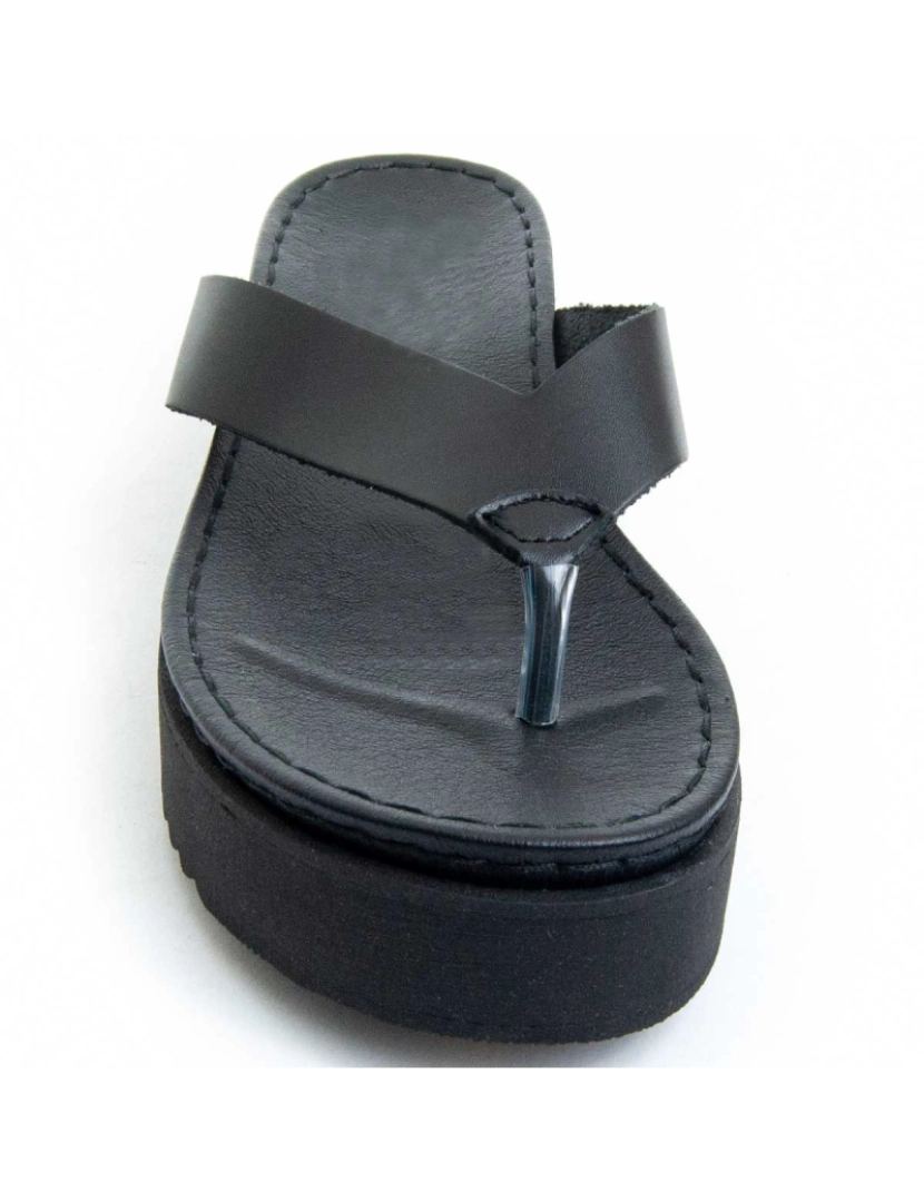 imagem de Plathaform Sandal Purapiel McDalena para mulher4