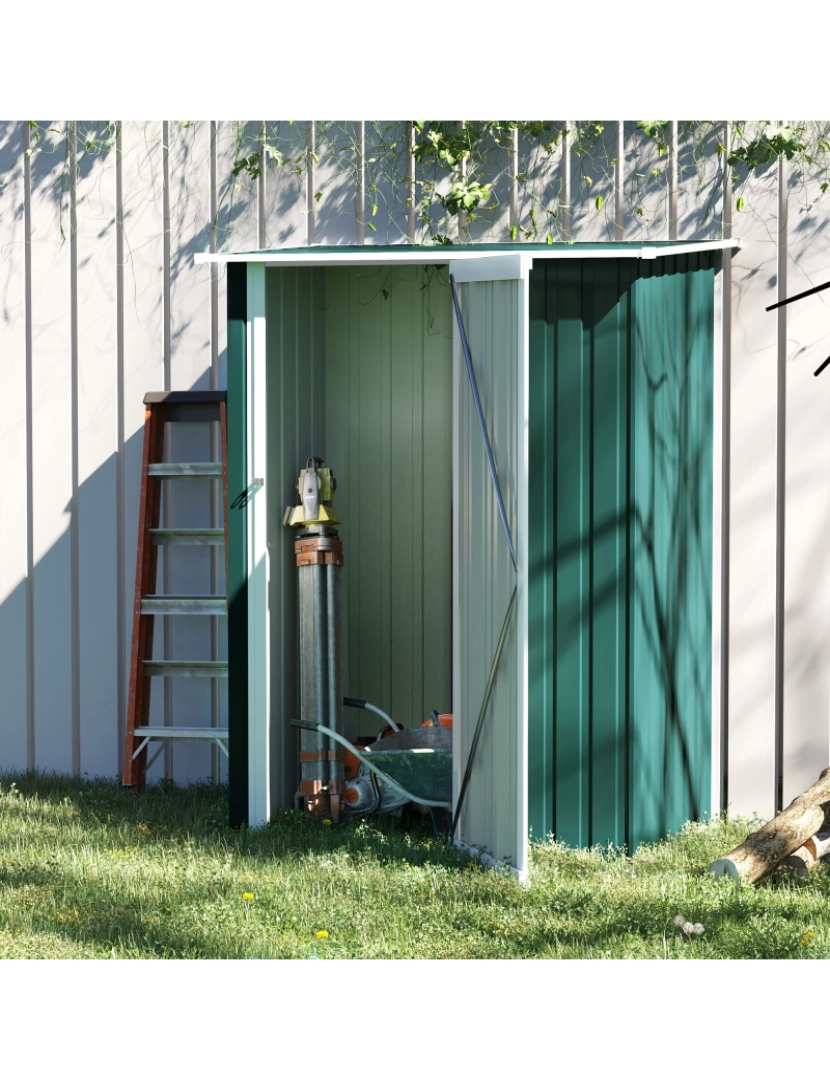 imagem de Outsunny Abrigo de Jardim 142x84x189cm Abrigo de Jardim de Aço Galvanizado com Porta Fechadura e Orifícios de Drenagem para Armazenamento de Ferramentas Verde2