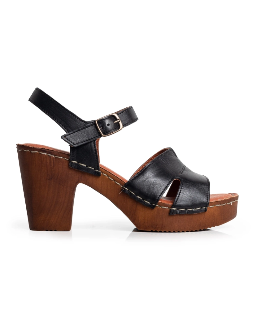 imagem de Claudia Sandal Black1