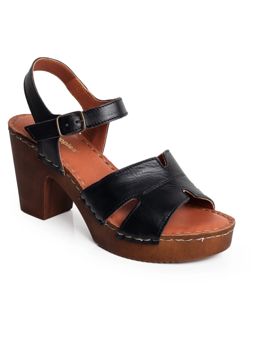 imagem de Claudia Sandal Black2