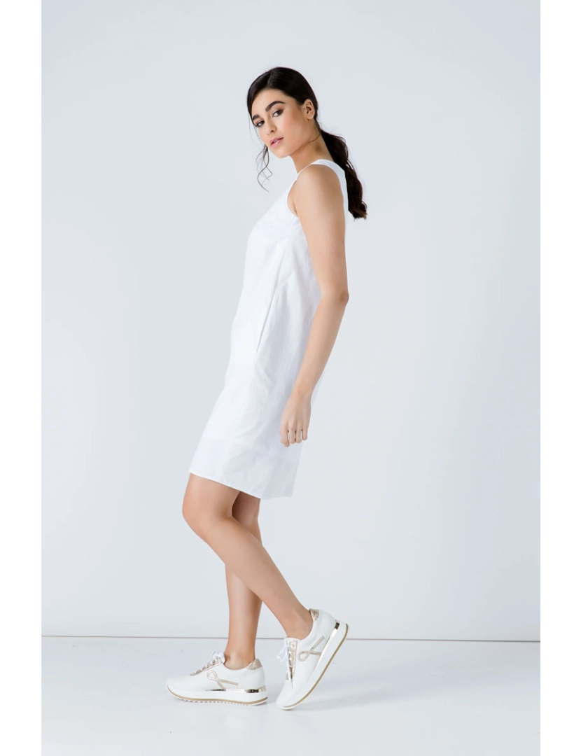 imagem de Vestido de cetim de algodão branco3