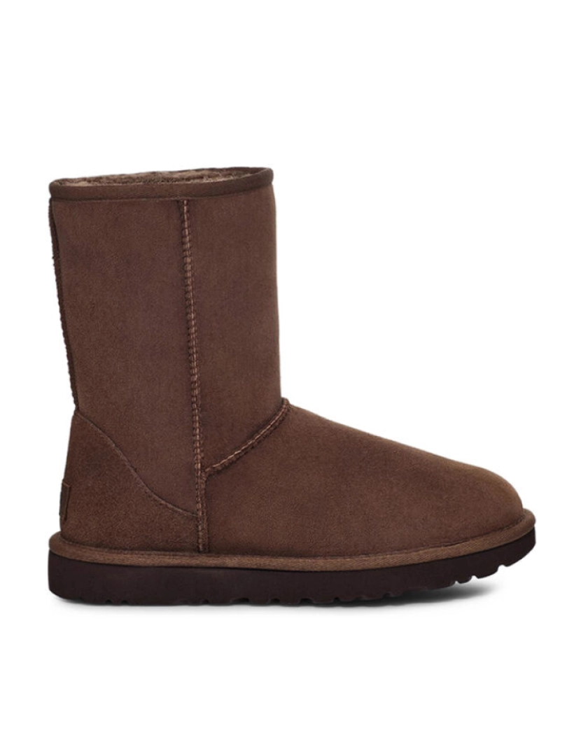 imagem de Ugg - Classic-Short-Ii_1016223 Brown1