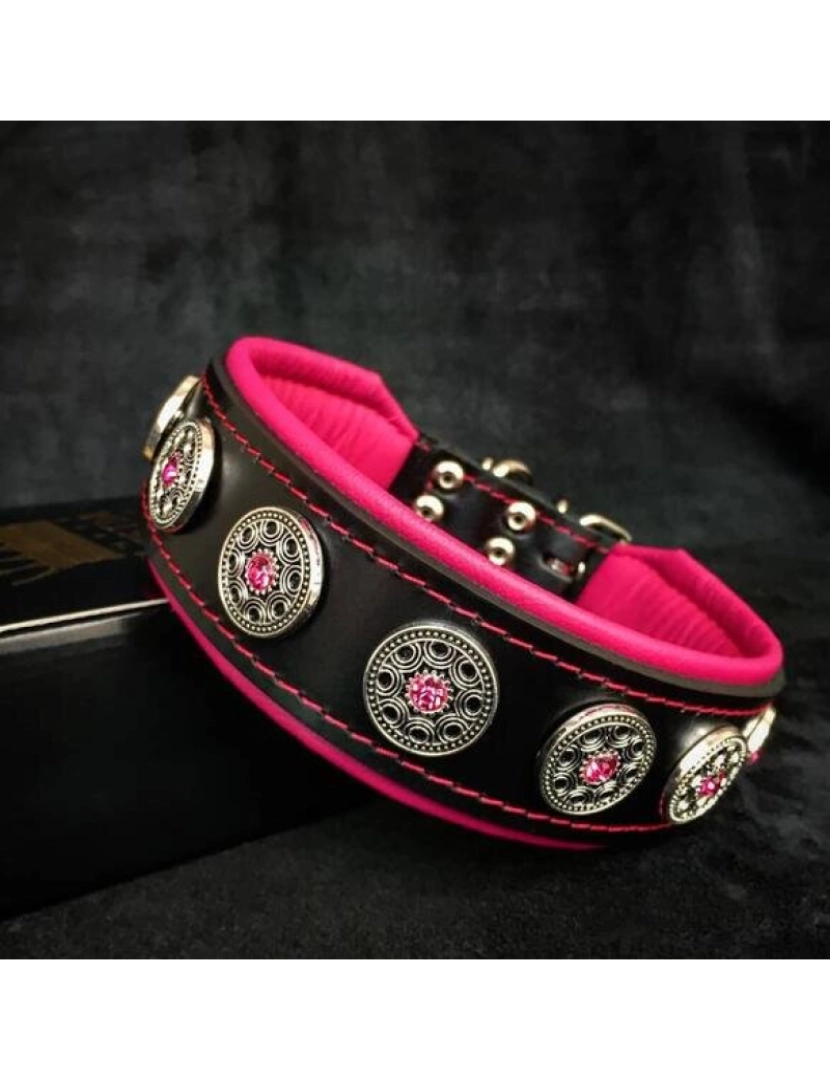 Bestia Custom Dog Gear - A Colar Bijou Preto e Rosa