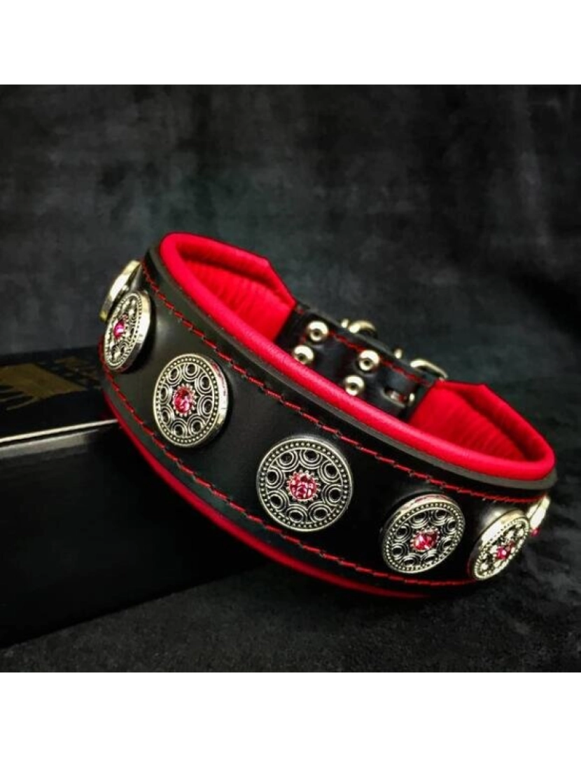 Bestia Custom Dog Gear - Bijou Collar Preto e Vermelho