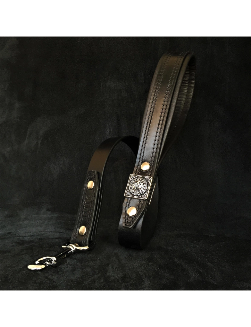 Bestia Custom Dog Gear - O Eros Leash Preto & Preto