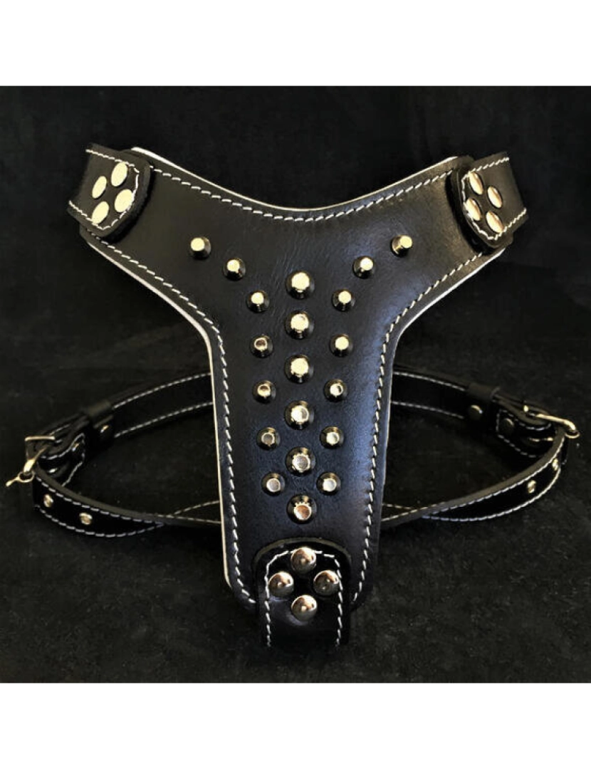 Bestia Custom Dog Gear - The Rocky Studded couro Harness Preto & Preto