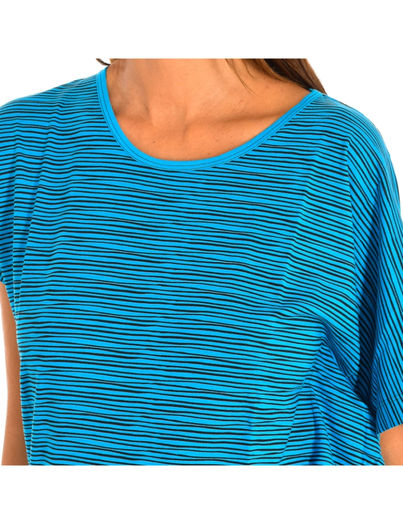 imagem de T-Shirt Senhora Azul-Riscas2