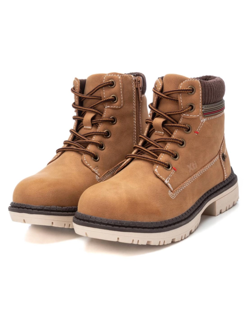 Bota 2024 de crianca