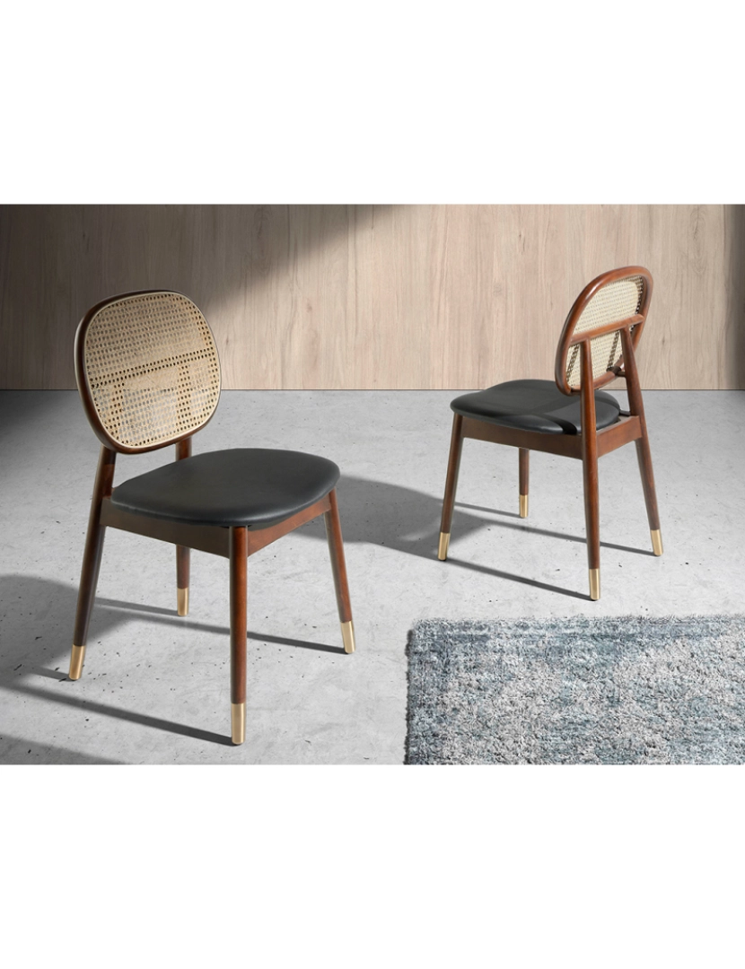 imagem de Cadeira de jantar em madeira de cinzas sólidas pintada na cor de nogueira com assento estofado 4093 Angel Cerda3