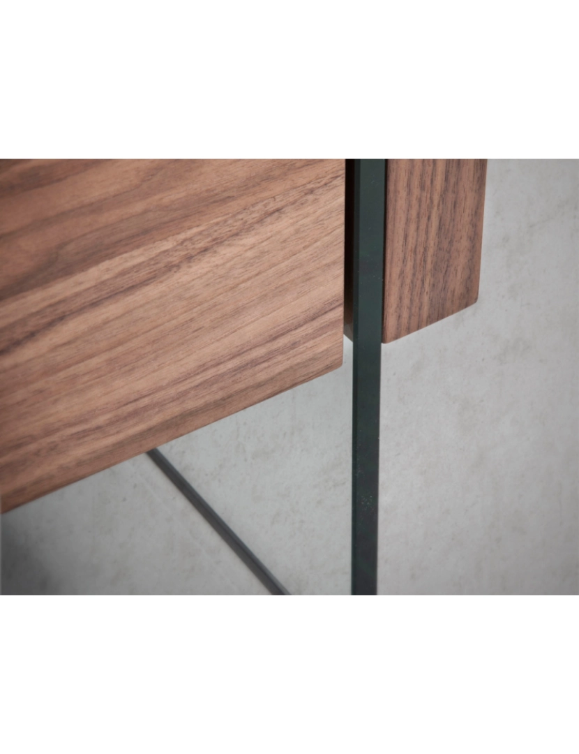 imagem de Mesa de café em madeira folheada de nogueira 2050 Angel Cerda6