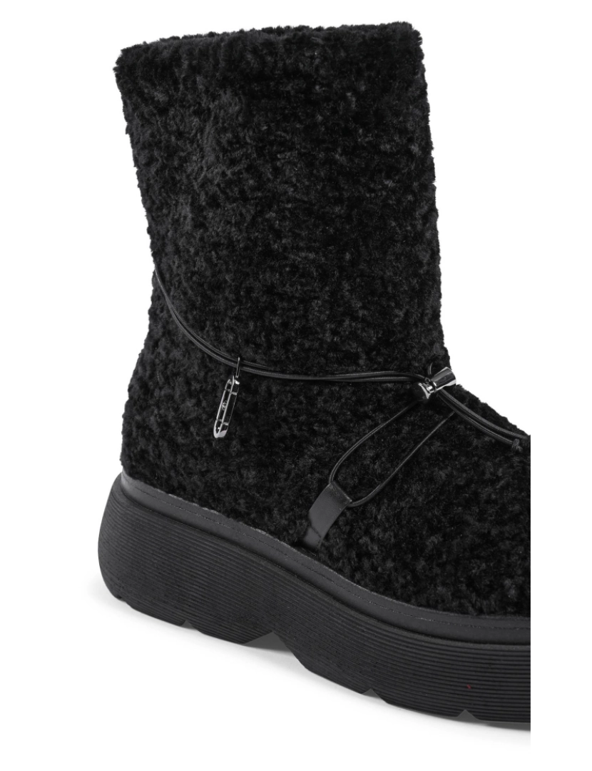 imagem de Dana Teddy - Short Boot Black4