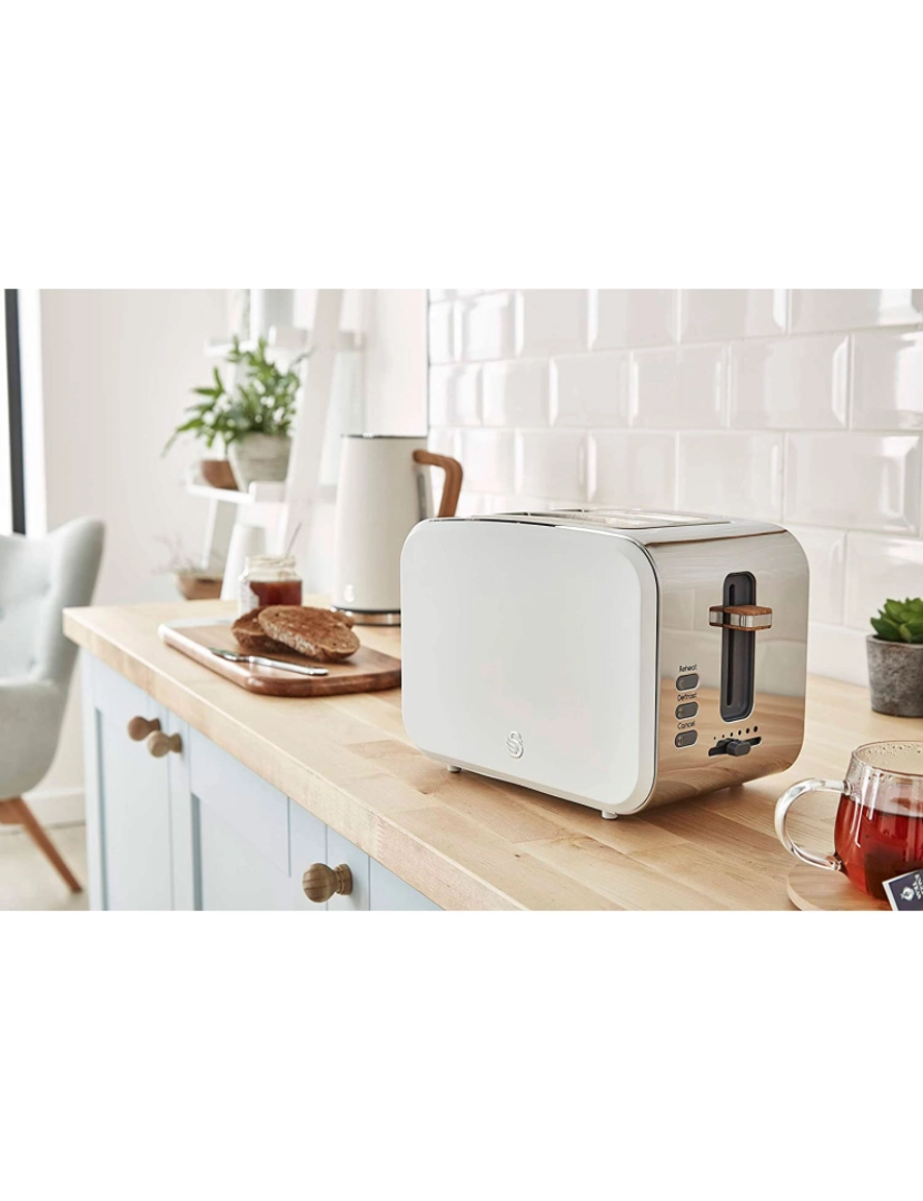 imagem de Conjunto Swan Nordic  Pequeno Almoço Chaleira sem fios 1,7L 2200W, Torradeira Pan Wide Slice 2 fatias, 3 funções, design moderno, efeito madeira, branco SWAN STP2090WHTNEU, Branco4