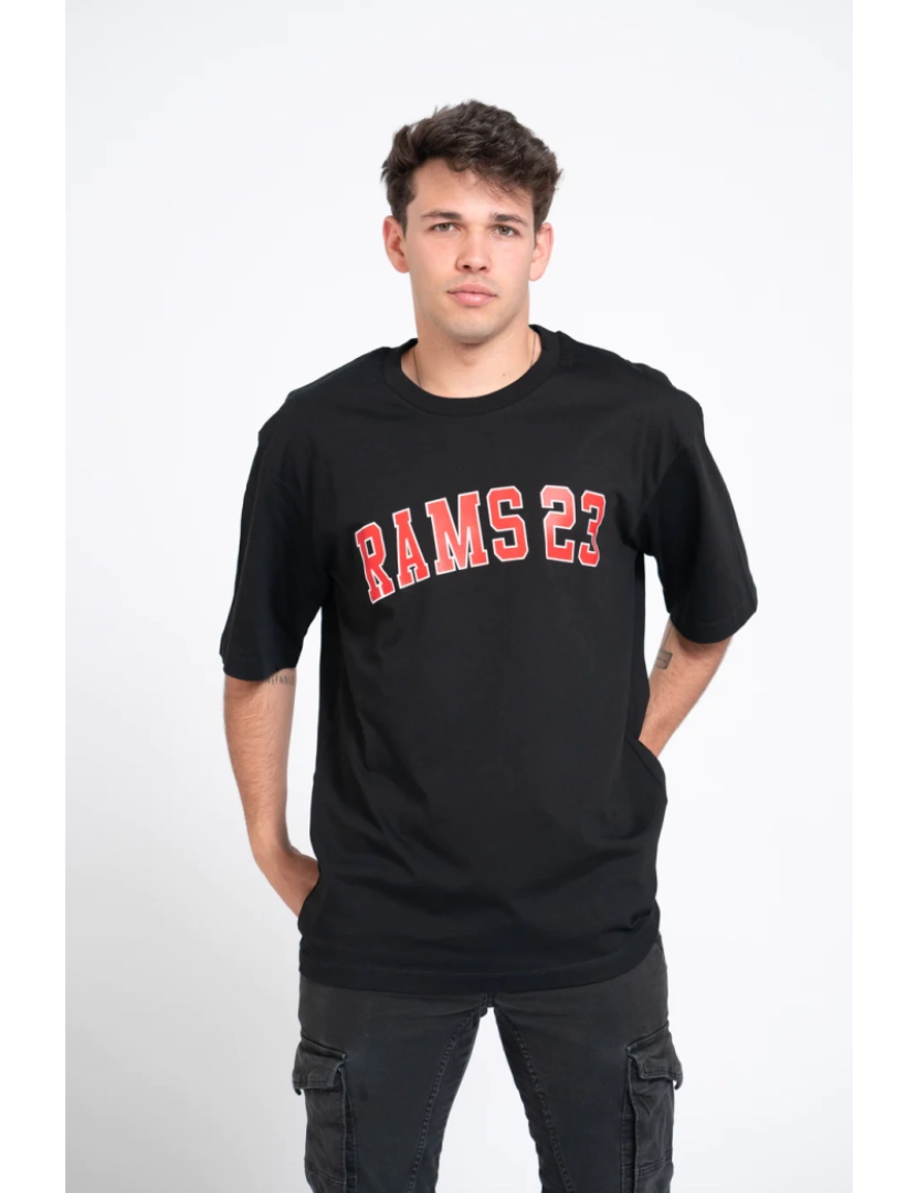 imagem de Sobredimensionar camiseta preta com Universidade Vermelha1