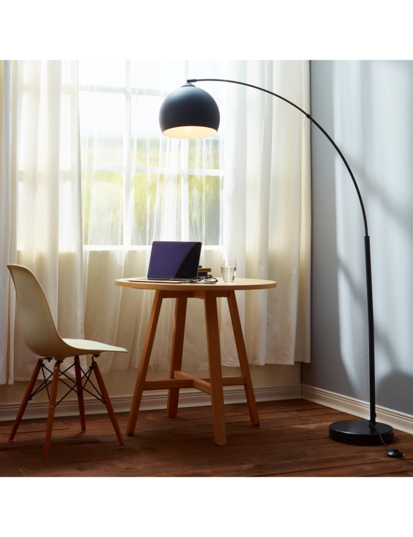 imagem de Teamson Home Arquer Arc Floor Lamp - Black2