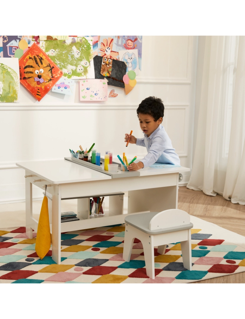 imagem de Campos de fantasia Por Teamson Kids Monet Art Table com rolo de papel e banco, branco7