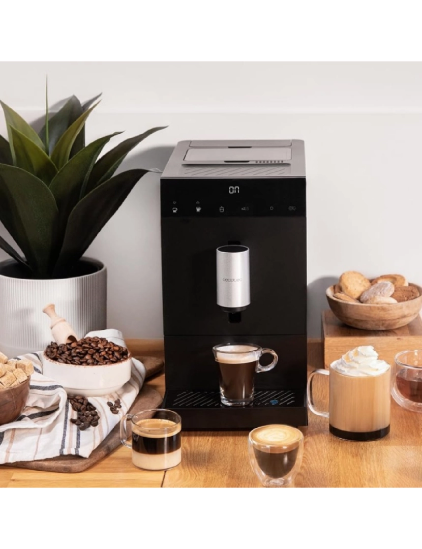 imagem de Máquina de café superautomática Cremmaet Compact Cecotec2