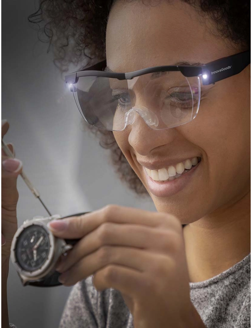 Innovagoods - Óculos de Aumento com LED Glassoint