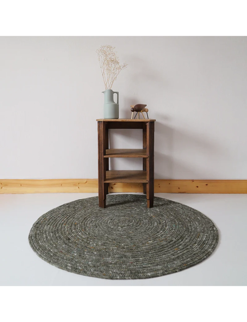 imagem de Neethu Olive S Tapis Laine Feutrée2