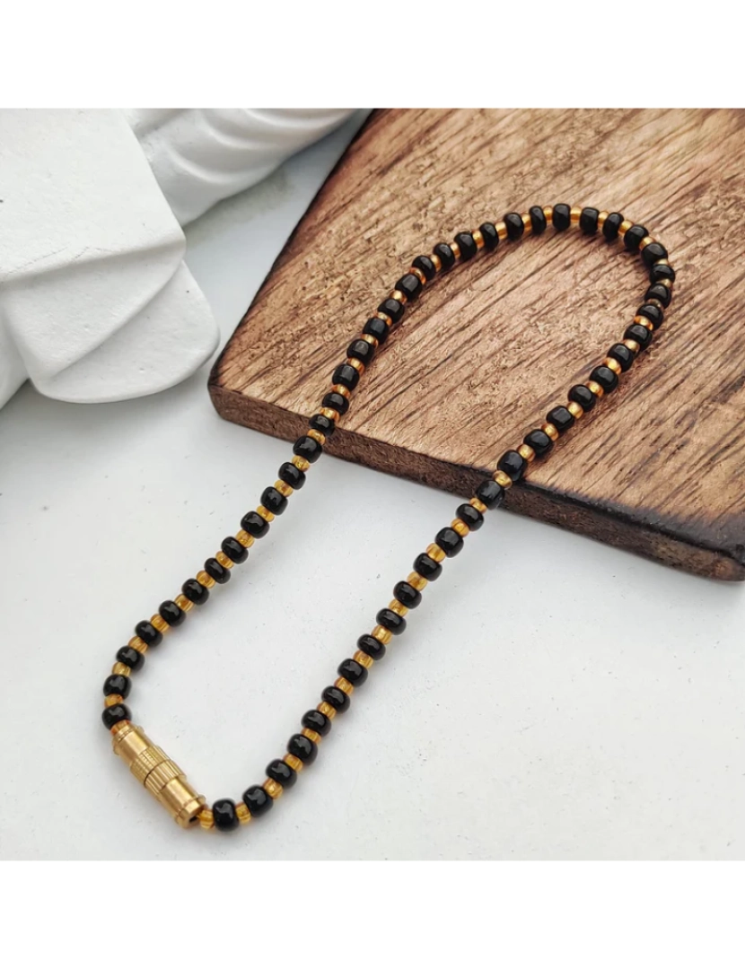 imagem de Mangalsutra de Ouro Preto Tiny Black Bead Todos os dias Pulseira de Nazaria para Crianças4