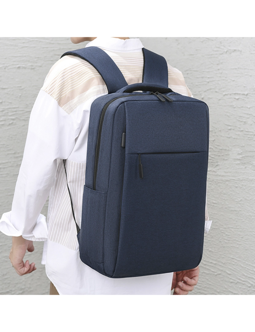 imagem de DAM Mochila para laptop com interface de carregamento USB. 30x13x48 cm. Cor preta5