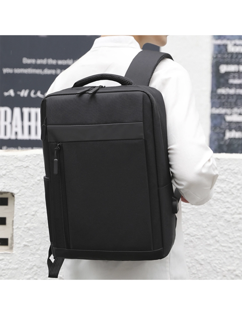 imagem de DAM Mochila para laptop com interface de carregamento USB. 28x11x40 cm. Cor preta3