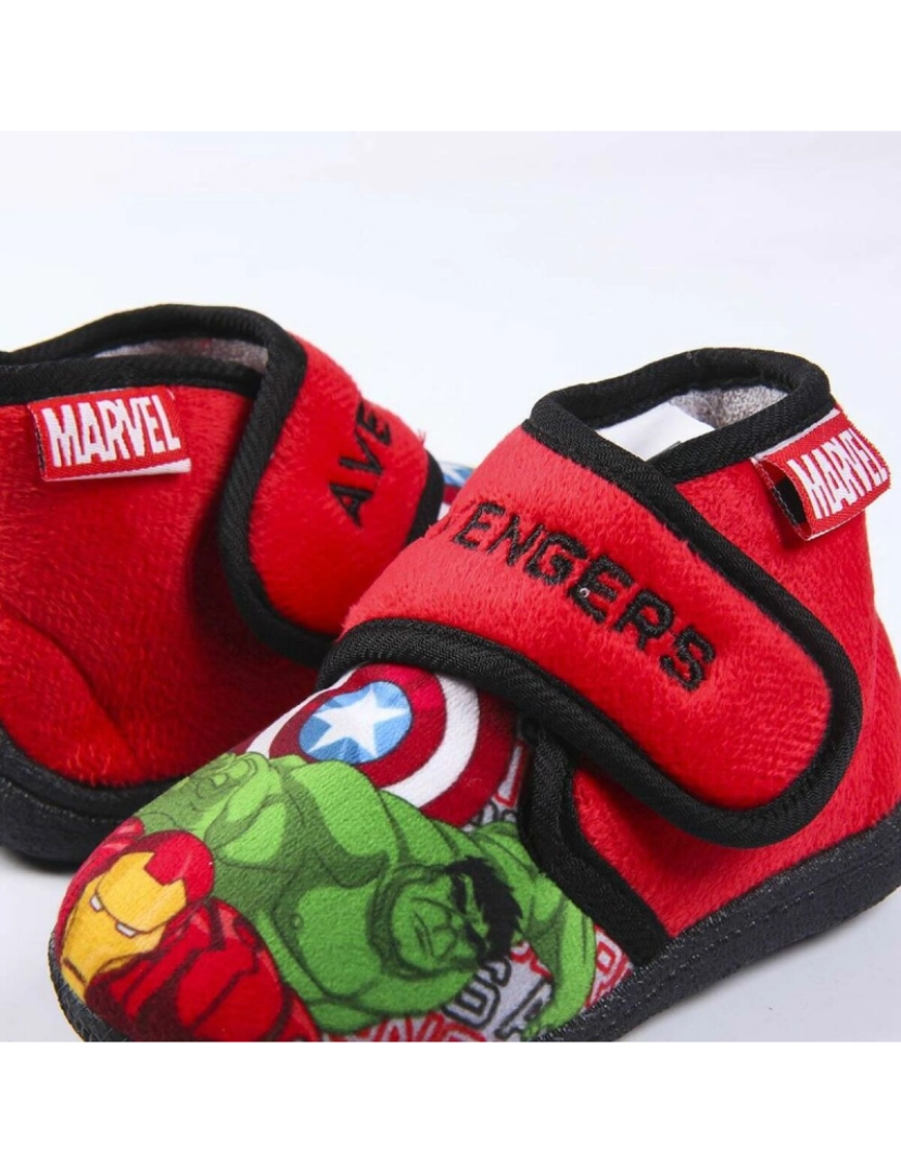 imagem de Pantufas Para Crianças The Avengers Vermelho2