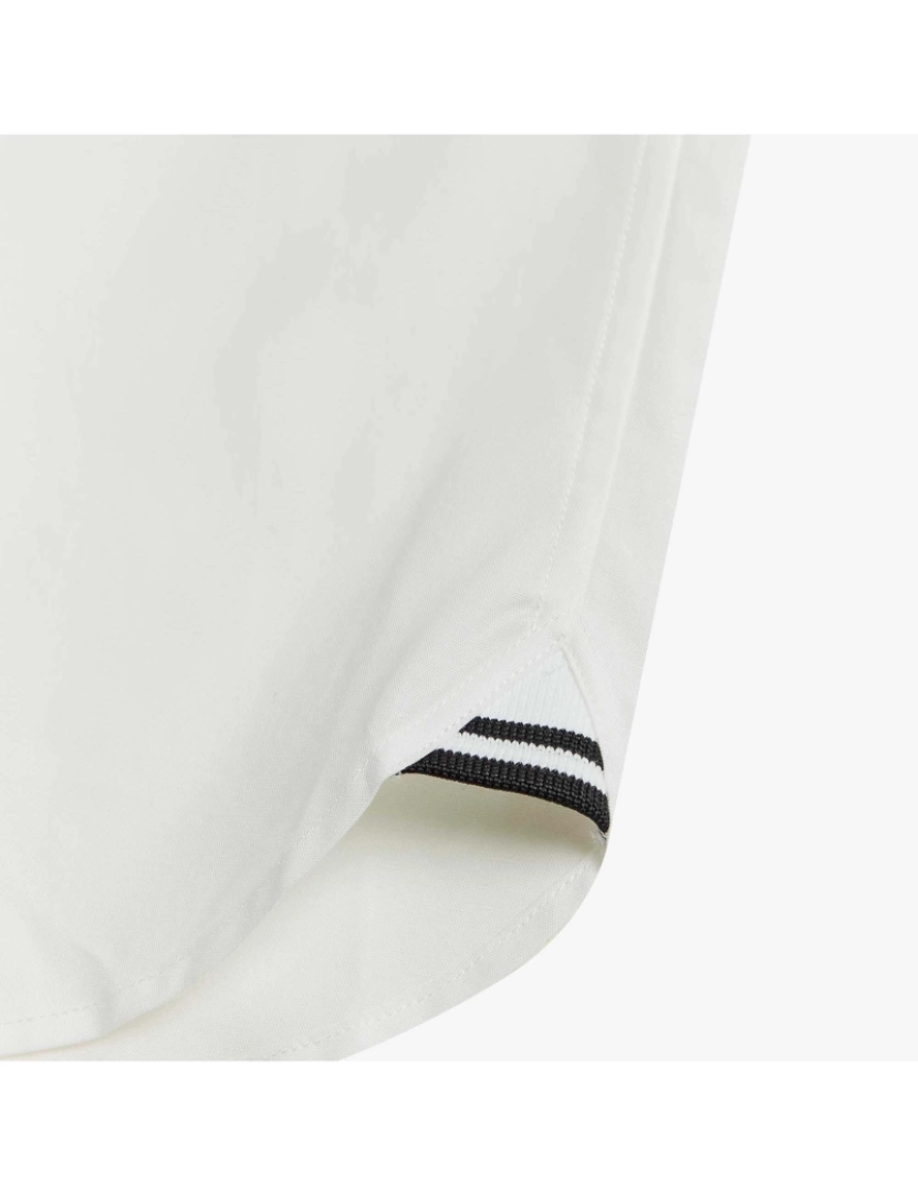 imagem de Camisa Fred Perry Branca Com Botões3