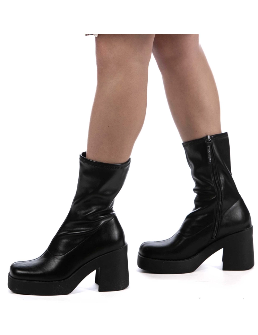 imagem de Botas Steve Madden3