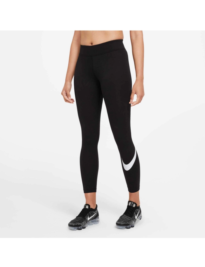 imagem de Calça Nike Sportswear Essential Preta3