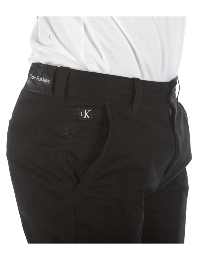 imagem de Calça Chino Lavada Calvin Klein Skinny Preta4