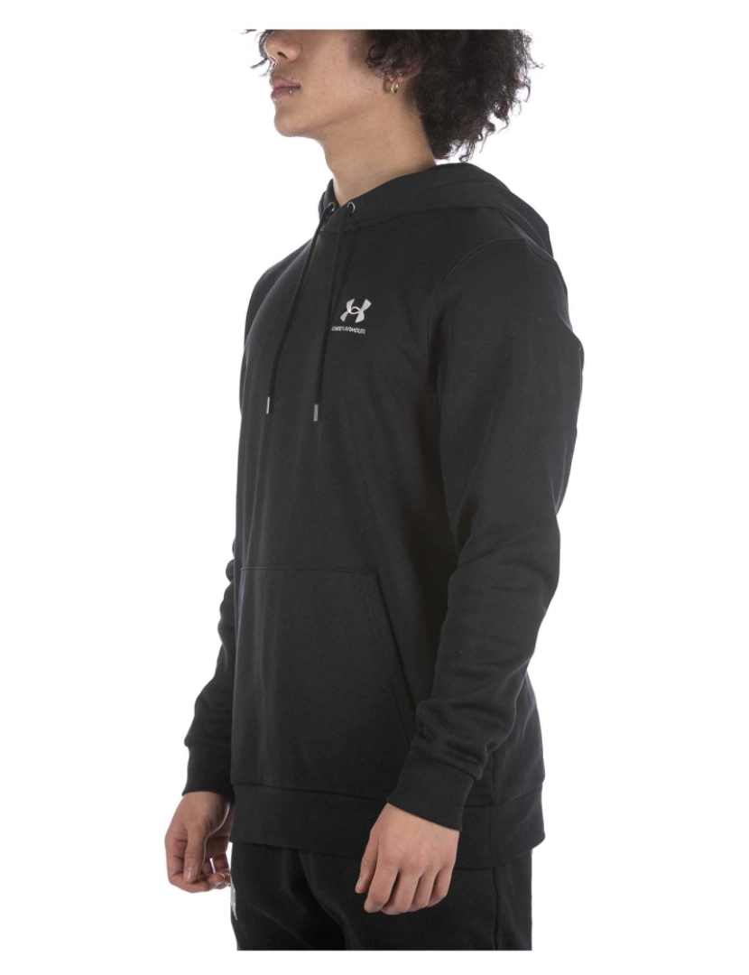 imagem de Under Armadura Essencial Fleece Hoodie Preto2