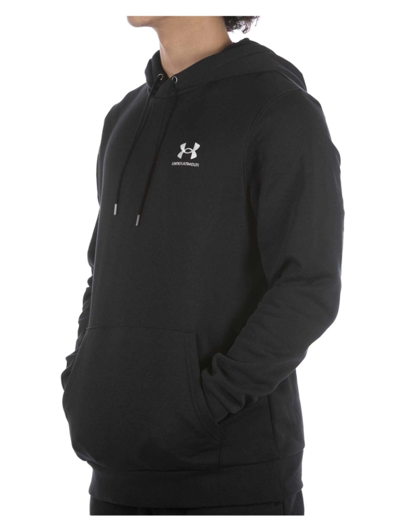 imagem de Under Armadura Essencial Fleece Hoodie Preto4