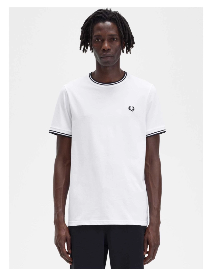 imagem de T-Shirt Básica Branca Fred Perry3