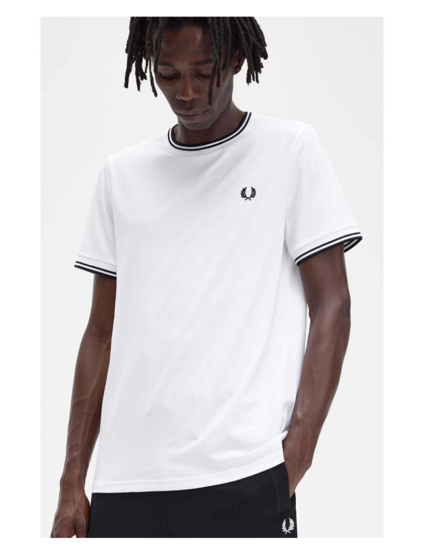 imagem de T-Shirt Básica Branca Fred Perry4