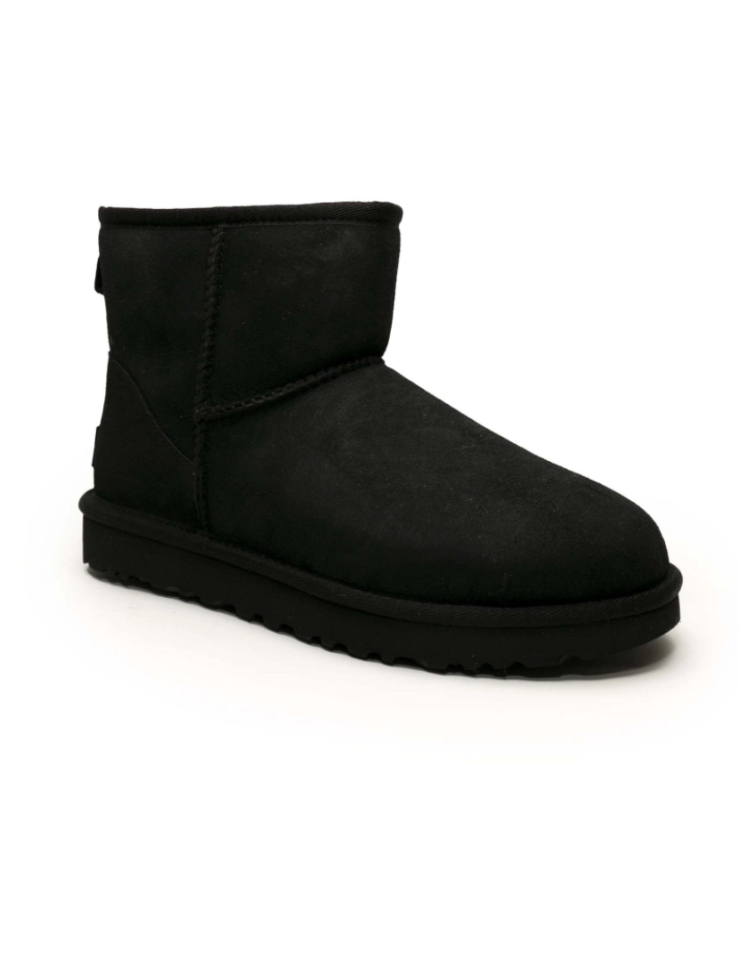 imagem de Bota Ugg Mini Classic Ii Preta3