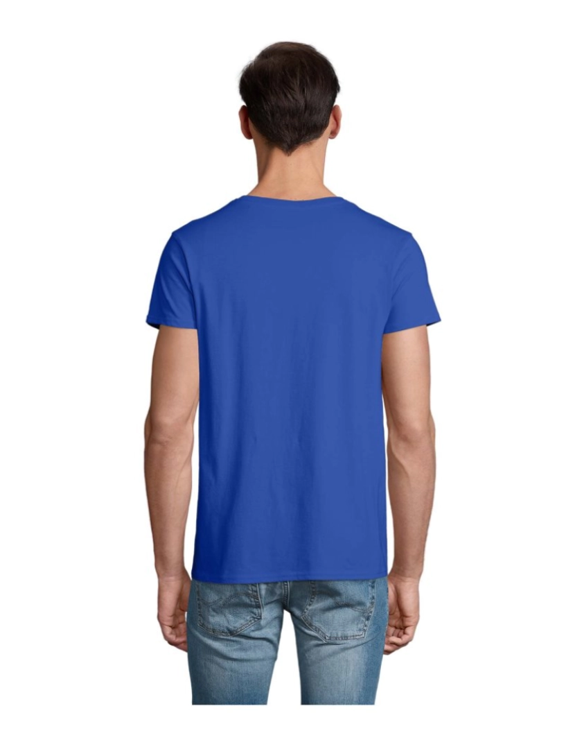 imagem de Camiseta masculina gola redonda3