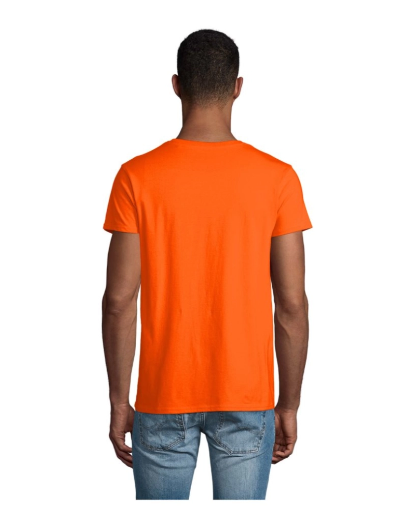 imagem de Camiseta masculina gola redonda3