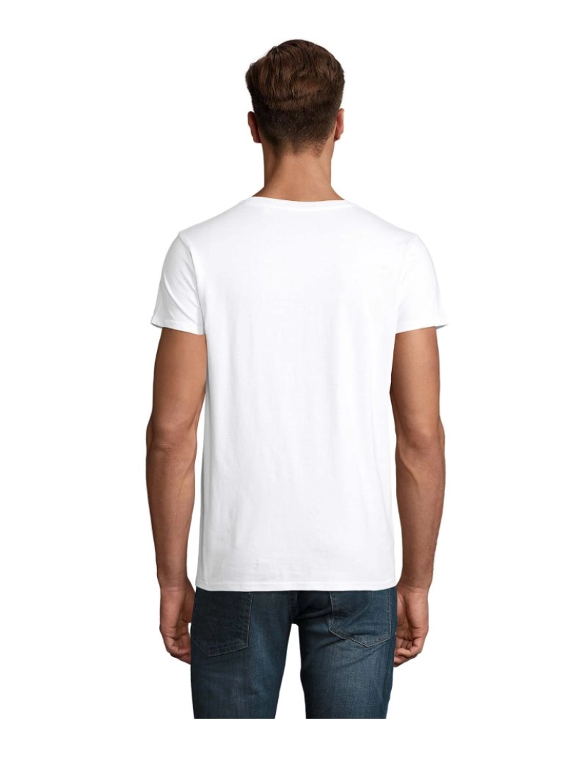 imagem de Camiseta masculina gola redonda3