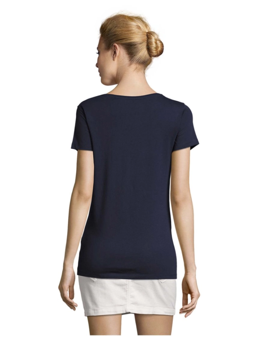 imagem de T-shirt feminina gola redonda martin2