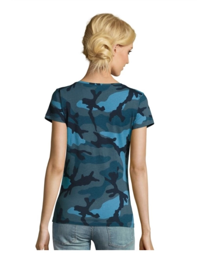 imagem de T-shirt feminina gola redonda camuflada3