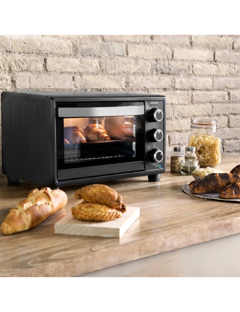 imagem de Cecotec Mini-forno elétrico multifunções, 23 litros de capacidade e porta com vidro duplo.2