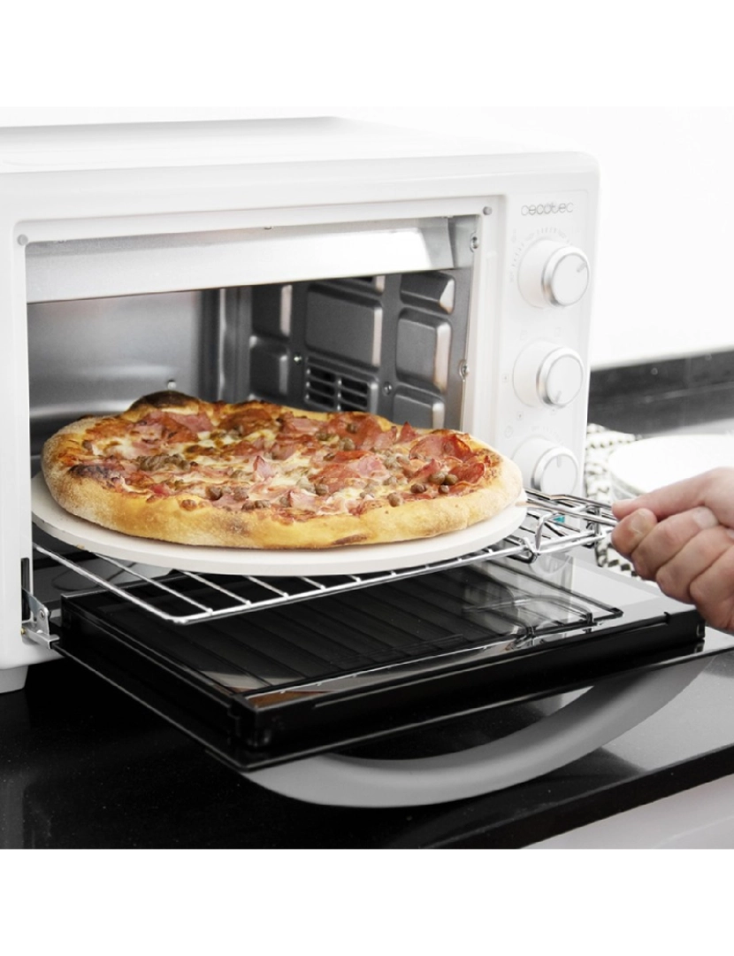 imagem de Cecotec Mini-forno de convecção de 26 litros com pedra especial para pizzas e 6 funções diferentes.2