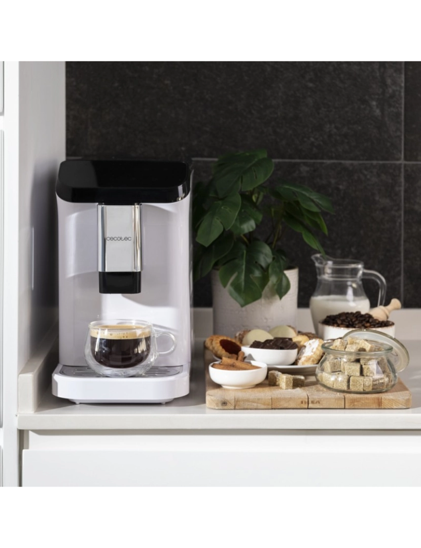 Cecotec - Cecotec Máquina de café superautomática compacta com 19 bares e Thermoblock.