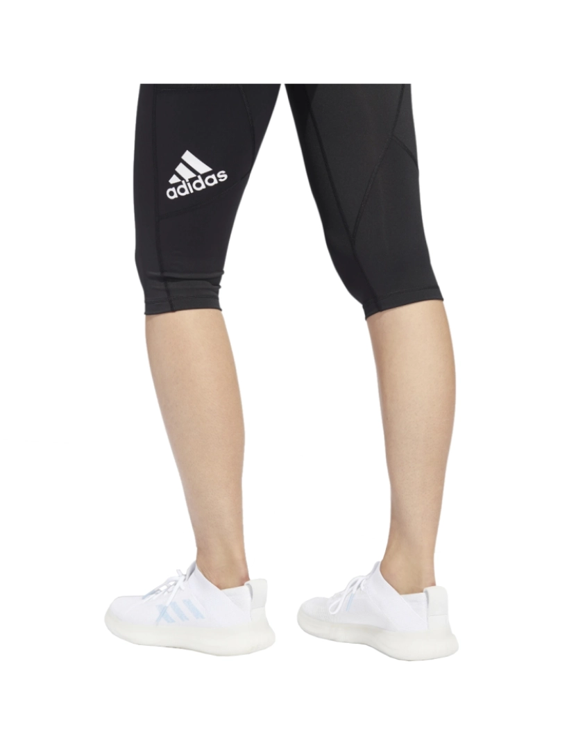 imagem de Techfit Capri Tights, Black Leggings4