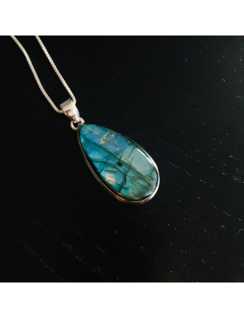 imagem de Colar e Pendente "Proteção e Intuição" Em Labradorite Spectrolite e Prata 9253