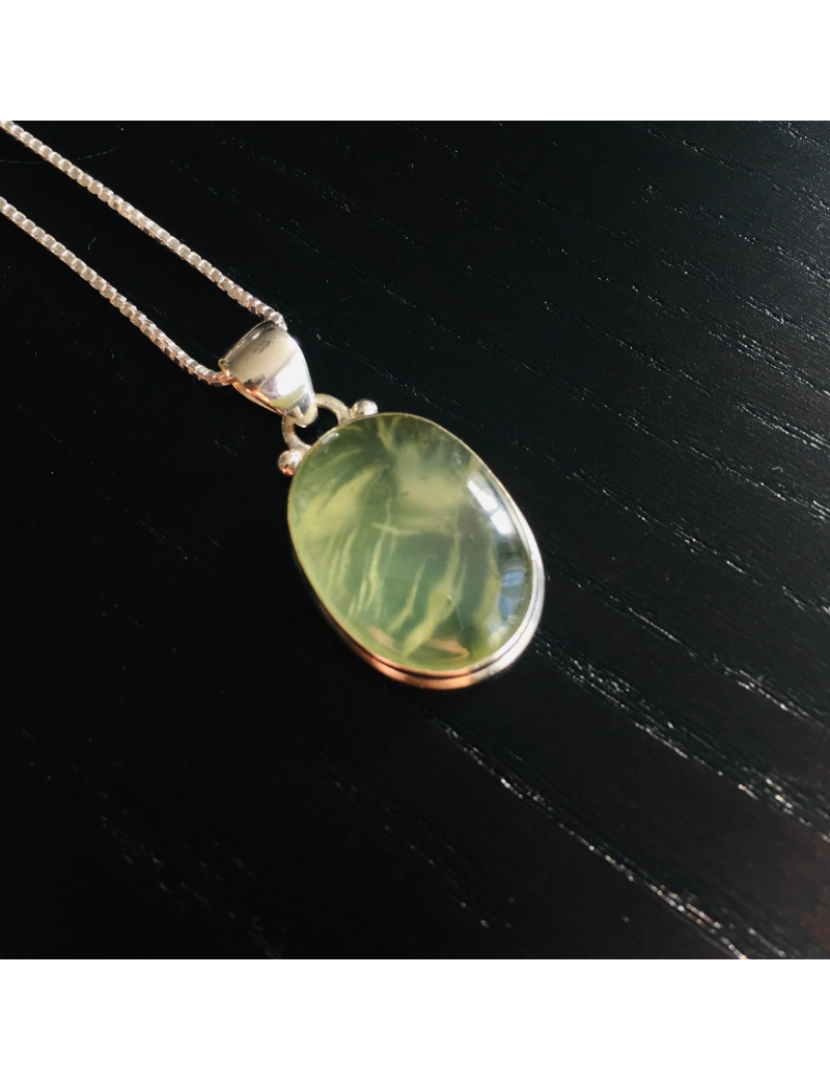 imagem de Colar e Pendant Oval vai e prova em Prehnite e Prata 9253